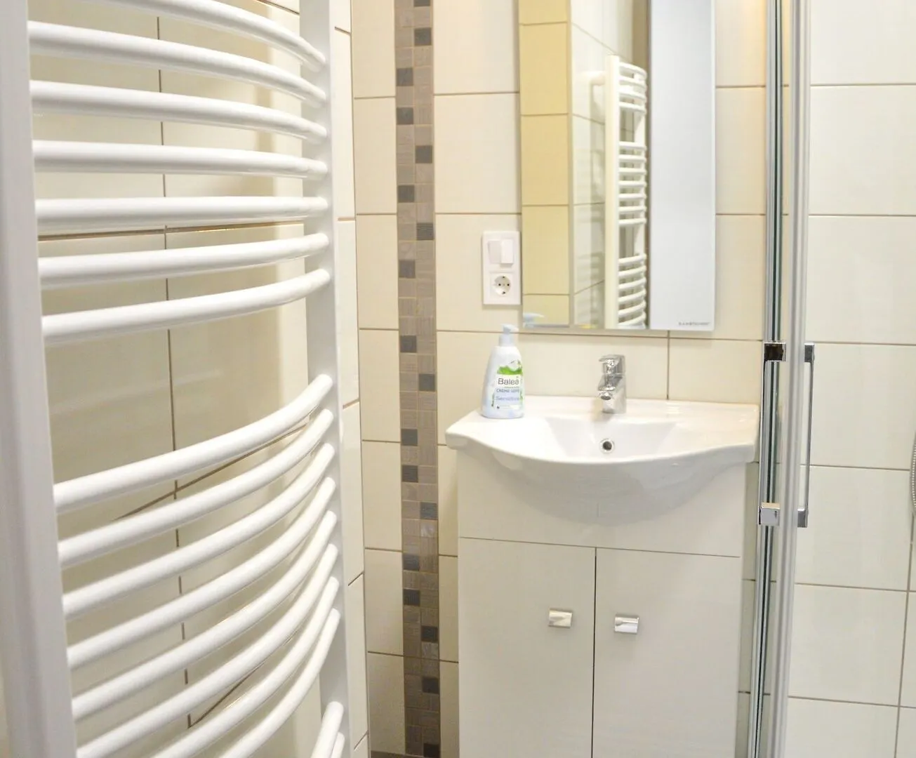 Rbnb Apartments - Inner City Iii. Budapest Inn